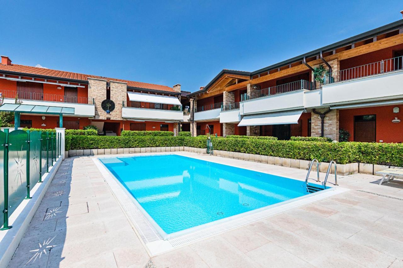 Residence Sole T29 Apartment By Wonderful Italy Σιρμιόνε Εξωτερικό φωτογραφία
