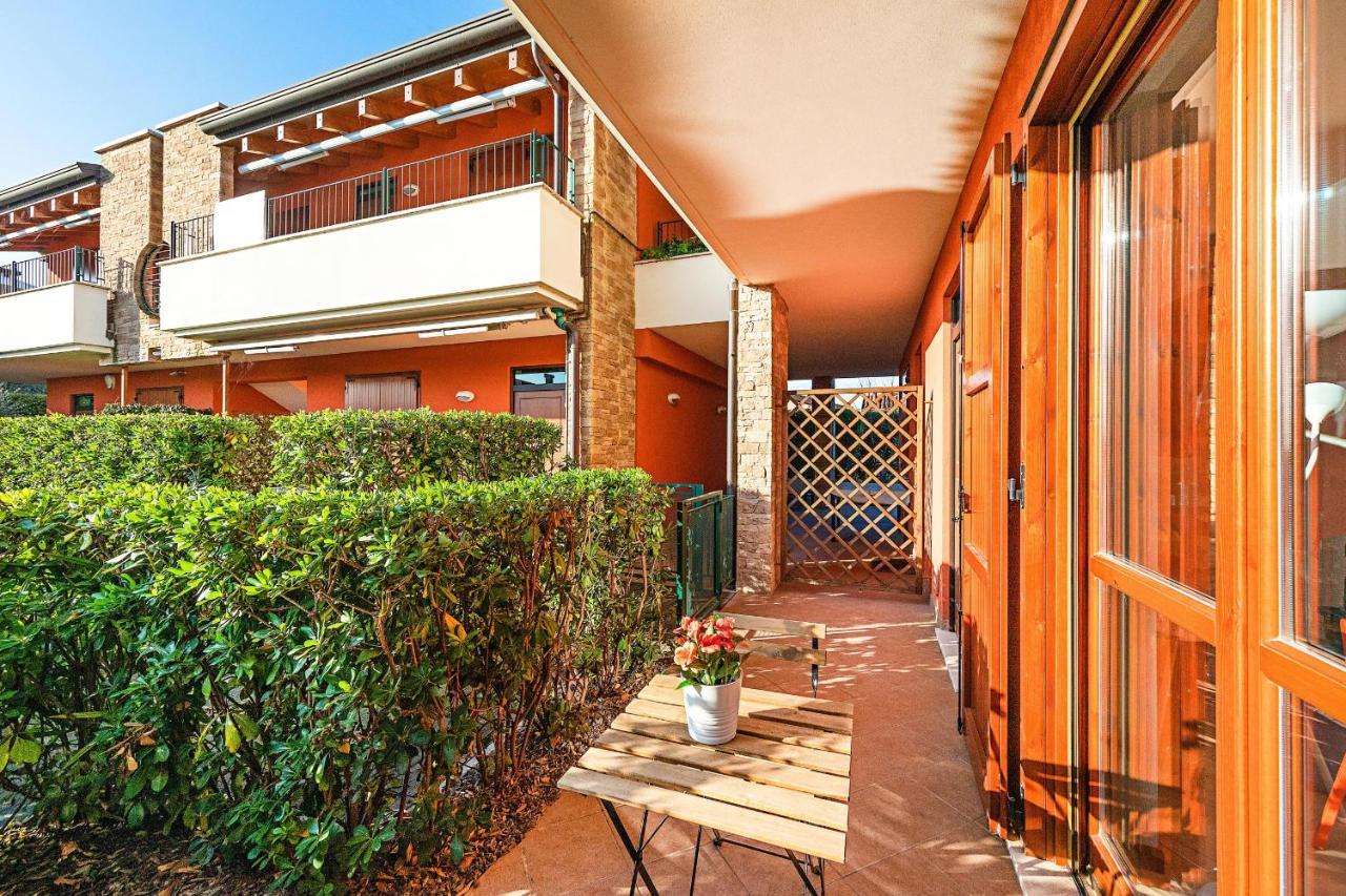 Residence Sole T29 Apartment By Wonderful Italy Σιρμιόνε Εξωτερικό φωτογραφία